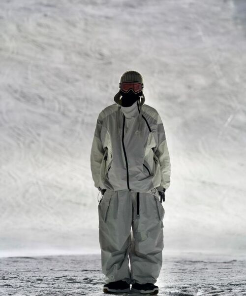 DOLL OUTERWEAR（ドラ アウターウェア）の「[DOLL x DUMDIDUM] 2526 ビタジャケット&パンツセット L.GRAY 男女共用（セットアップ・レディース・その他・SMALL/MEDIUM/LARGE/X-LARGE）」の9枚目の写真