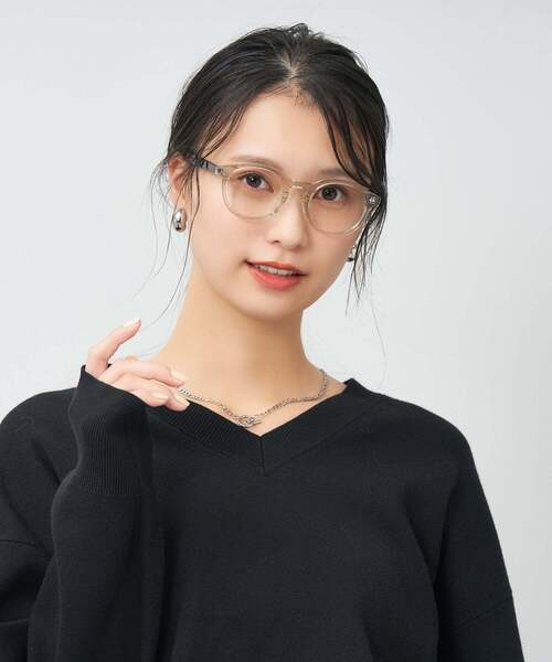 Zoff(ゾフ)の「ボストン型 メガネ|中顔面短縮みえメガネ 小さめサイズ 眼鏡 伊達めがね 度付き(レンズ交換券付き) 度なし ユニセックス|Zoff|CLASSIC(メガネ・レディース・ブラック/グリーン/ブラウン/ピンク・FREE)」の8枚目の写真