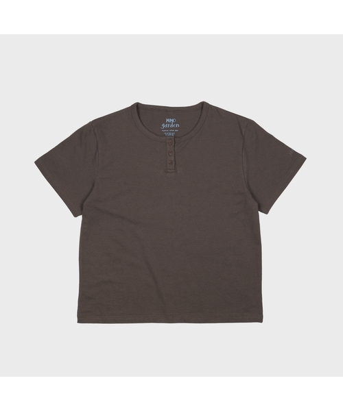 MMOGARDEN(エメモガーデン)の「(w) henley neck tee (3colors)(Tシャツ/カットソー・レディース・ダークブラウン/Off White/チャコール・FREE)」の1枚目の写真