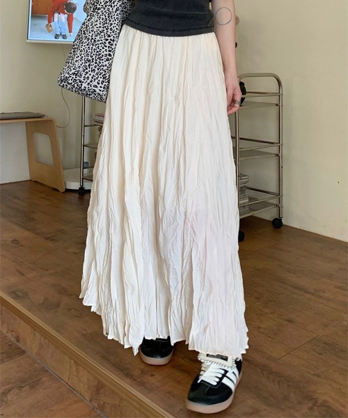 GLAMOROUS JANE(グラマラスジェーン)の「シワ加工ウエストゴムロングスカート(スカート・レディース・ブラック/イエロー/ピンク/ホワイト/ブルー・FREE)」の13枚目の写真