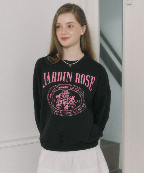 OURHOPE（アワーホープ）の「ジャデン ローズ スウェットシャツ - ブラック（スウェット・レディース・ブラック・1(S)/2(M)）」の4枚目の写真