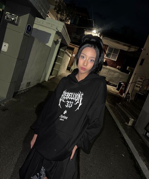 PHOS333(フォースサンサンサン)の「Rebellion 333 Hoodie/Black(パーカー・メンズ・その他・MEDIUM/LARGE)」の7枚目の写真