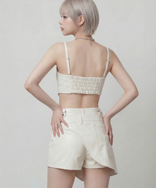 DURAS（デュラス）の「ビスチェ+2WAYフェイクレザーショートパンツ（その他パンツ・レディース・ホワイト/ブラック・M-L/S-M）」の21枚目の写真