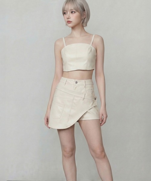 DURAS（デュラス）の「ビスチェ+2WAYフェイクレザーショートパンツ（その他パンツ・レディース・ホワイト/ブラック・M-L/S-M）」の20枚目の写真