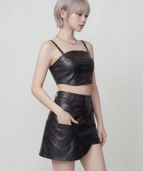 DURAS（デュラス）の「ビスチェ+2WAYフェイクレザーショートパンツ（その他パンツ・レディース・ホワイト/ブラック・M-L/S-M）」の10枚目の写真