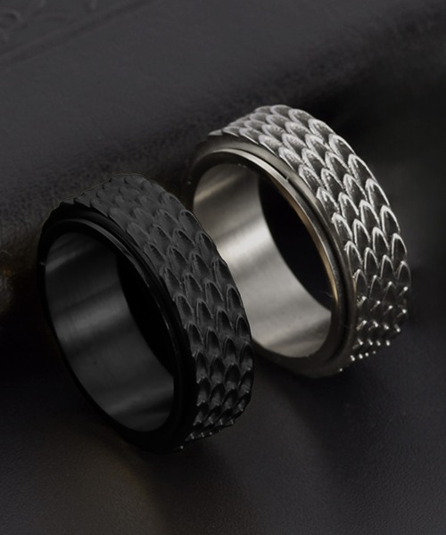 SBG(エスビー)の「SBG スケールモチーフリング(リング・メンズ・シルバー/ブラック・16号/18号/21号)」の3枚目の写真