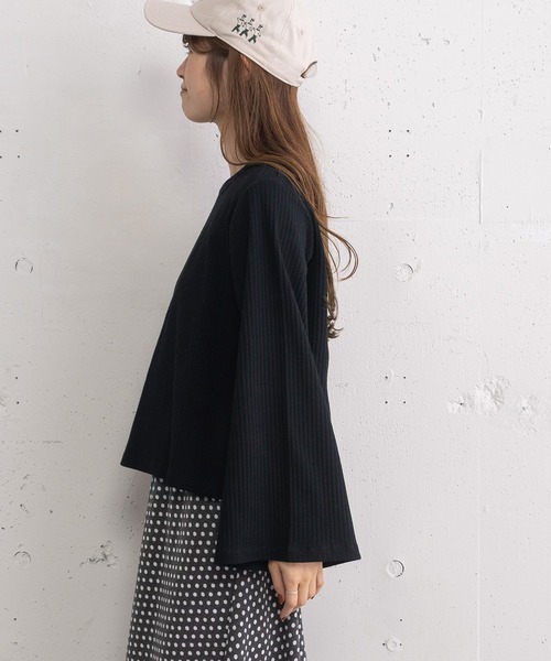 POU DOU DOU（プードゥドゥ）の「フレアスリーブトップス（Tシャツ/カットソー・レディース・グレー/ブルー/ブラック/アイボリー・3）」の17枚目の写真