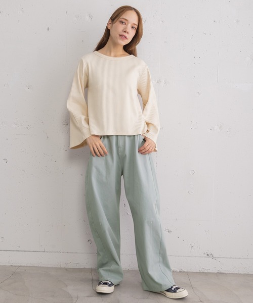 POU DOU DOU（プードゥドゥ）の「フレアスリーブトップス（Tシャツ/カットソー・レディース・グレー/ブルー/ブラック/アイボリー・3）」の5枚目の写真