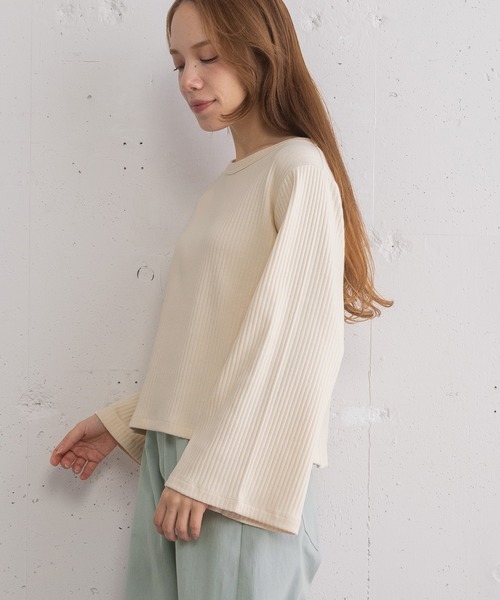 POU DOU DOU（プードゥドゥ）の「フレアスリーブトップス（Tシャツ/カットソー・レディース・グレー/ブルー/ブラック/アイボリー・3）」の8枚目の写真