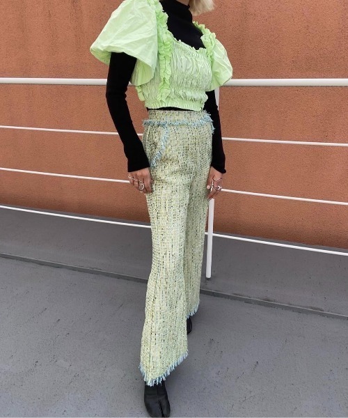 ENCLOSURE(エンクロージャー)の「【ENCLOSURE】Tweed fringe wide pants(その他パンツ・レディース・グリーン/ブラウン/ブルー・FREE)」の2枚目の写真