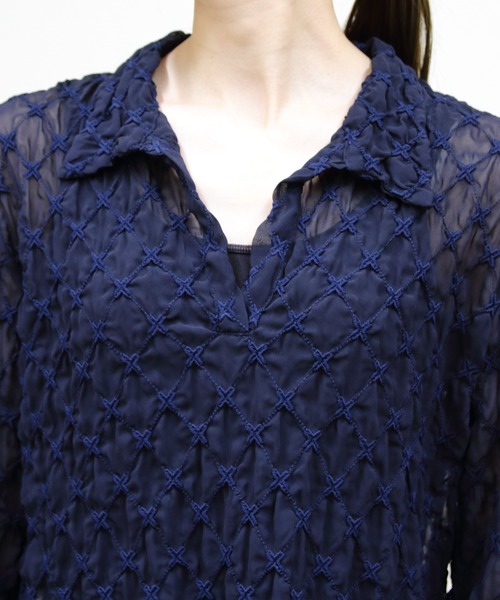 MEYAME(メヤメ)の「MEYAME/メヤメ レーススキッパーブラウス LACE SKIPPER BLOUSE(シャツ/ブラウス・レディース・ネイビー/ブラック・FREE)」の7枚目の写真