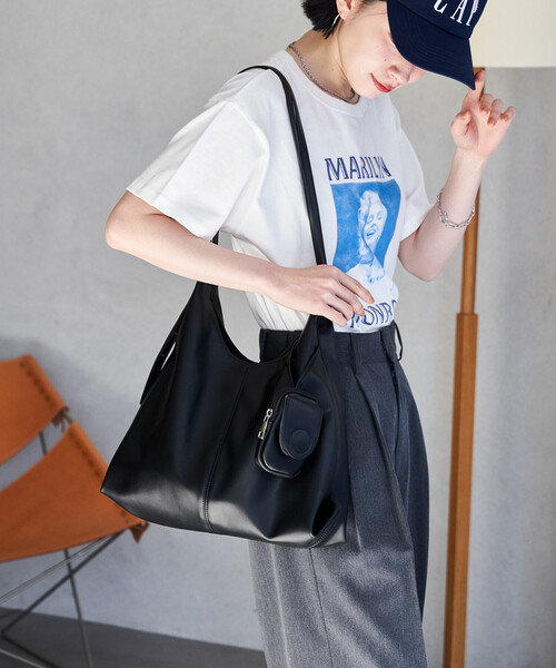 FREAK'S STORE(フリークスストア)の「【ポーチ付き】トライアングルバッグ(ショルダーバッグ・レディース・ブラック/ブラウン・ONE SIZE)」の9枚目の写真