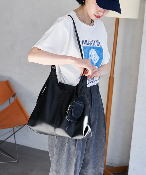 FREAK'S STORE(フリークスストア)の「【ポーチ付き】トライアングルバッグ(ショルダーバッグ・レディース・ブラック/ブラウン・ONE SIZE)」の10枚目の写真