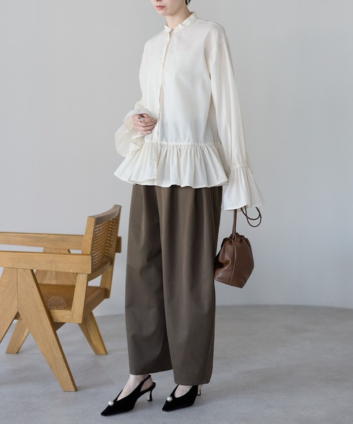 r.（アールドット）の「裾フリルブラウス（シャツ/ブラウス・レディース・ホワイト/ブルー/キナリ/ブラック・FREE）」の13枚目の写真