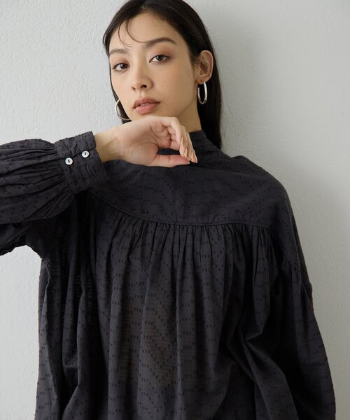 Whim Gazette（ウィムガゼット）の「コットンギャザー切替ブラウス 