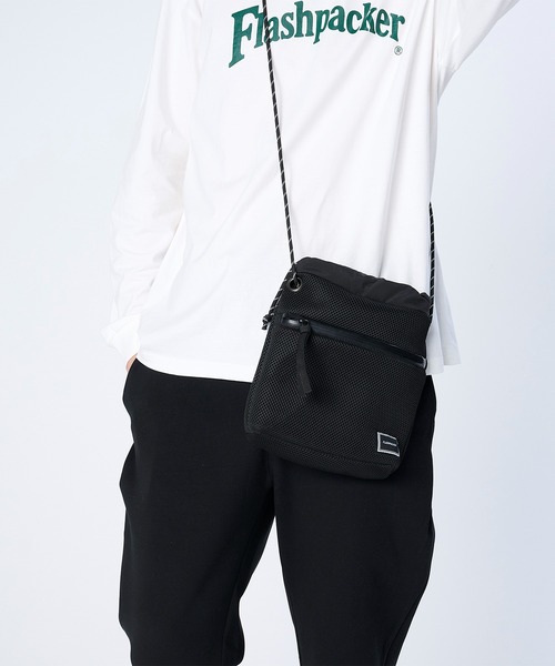 FLASH PACKER（フラッシュパッカー）の「FLASH PACKER フラッシュパッカー / メッシュ 巾着ミニショルダーバッグ // XNB-POUCH(MESH)（ショルダーバッグ・メンズ・カーキ/ブラック/イエロー・FREE）」の4枚目の写真