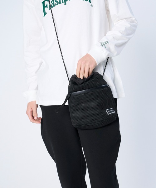 FLASH PACKER（フラッシュパッカー）の「FLASH PACKER フラッシュパッカー / メッシュ 巾着ミニショルダーバッグ // XNB-POUCH(MESH)（ショルダーバッグ・メンズ・カーキ/ブラック/イエロー・FREE）」の7枚目の写真