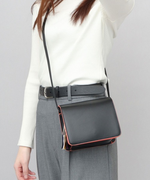 cheek(BAG)(チーク)の「ネオンライン レザー調 ミニショルダーバッグ(ショルダーバッグ・レディース・ブラック/シルバー・FREE)」の1枚目の写真
