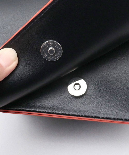 cheek(BAG)(チーク)の「ネオンライン レザー調 ミニショルダーバッグ(ショルダーバッグ・レディース・ブラック/シルバー・FREE)」の6枚目の写真