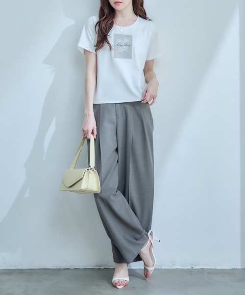 12Twelve Agenda(トゥエルブ アジェンダ)の「メッシュ風フラワープリントTシャツ(Tシャツ/カットソー・レディース・ベージュ/グレー・M)」の12枚目の写真