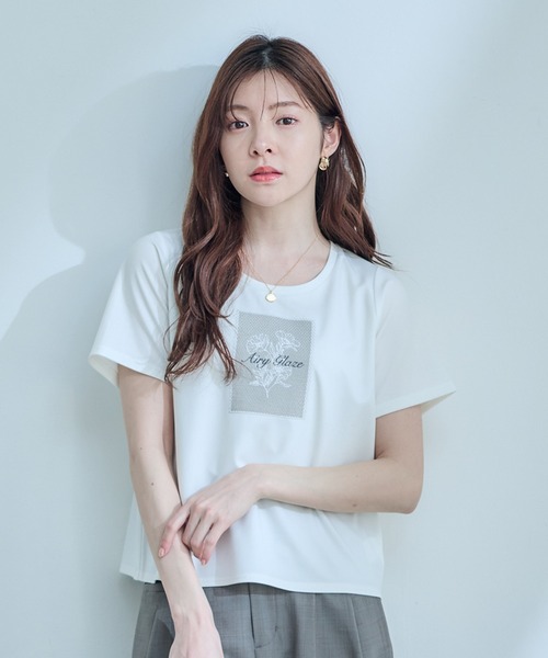 12Twelve Agenda(トゥエルブ アジェンダ)の「メッシュ風フラワープリントTシャツ(Tシャツ/カットソー・レディース・ベージュ/グレー・M)」の3枚目の写真