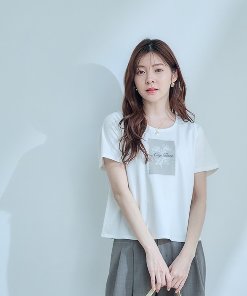 12Twelve Agenda(トゥエルブ アジェンダ)の「メッシュ風フラワープリントTシャツ(Tシャツ/カットソー・レディース・ベージュ/グレー・M)」の6枚目の写真