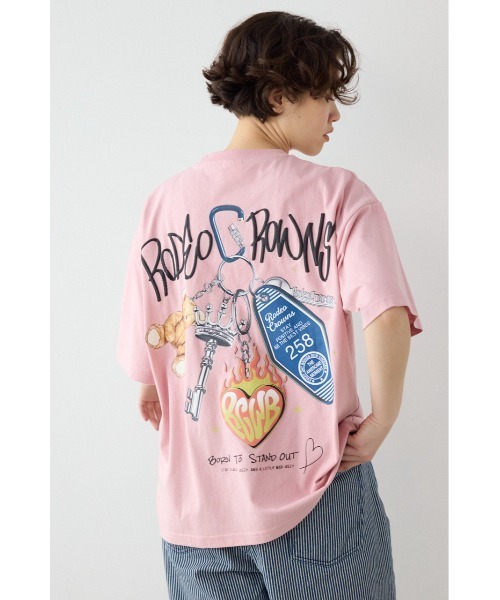 RODEO CROWNS WIDE BOWL(ロデオクラウンズワイドボウル)の「Key Ring Tシャツ(Tシャツ/カットソー・レディース・ブラック/ライトピンク/オフホワイト/ライトブラウン・MEDIUM/LARGE)」の4枚目の写真