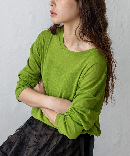 VitaFelice（ヴィータフェリーチェ）の「ストレッチシアークルーネック長袖トップス 春服（Tシャツ/カットソー・レディース・ブルー/グリーン/イエロー/ブラック/ホワイト・FREE）」の12枚目の写真