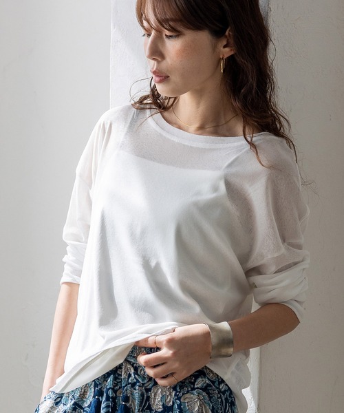 VitaFelice（ヴィータフェリーチェ）の「ストレッチシアークルーネック長袖トップス 春服（Tシャツ/カットソー・レディース・ブルー/グリーン/イエロー/ブラック/ホワイト・FREE）」の6枚目の写真