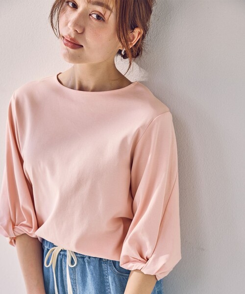 ANY(エニィ)の「【WEB限定】シルケットスムースツイストスリーブカットソー(Tシャツ/カットソー・レディース・ピンク系/ホワイト系/ダークブラウン系/グレー系・MEDIUM/LARGE)」の4枚目の写真