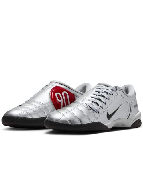 NIKE(ナイキ)の「ナイキ トータル 90 ウィメンズシューズ / Nike Total 90 Women's Shoes IM7595-001 Metallic Silver(スニーカー・レディース・シルバー・25.5/25/24.5/23/22.5/23.5/22/24/26)」の9枚目の写真