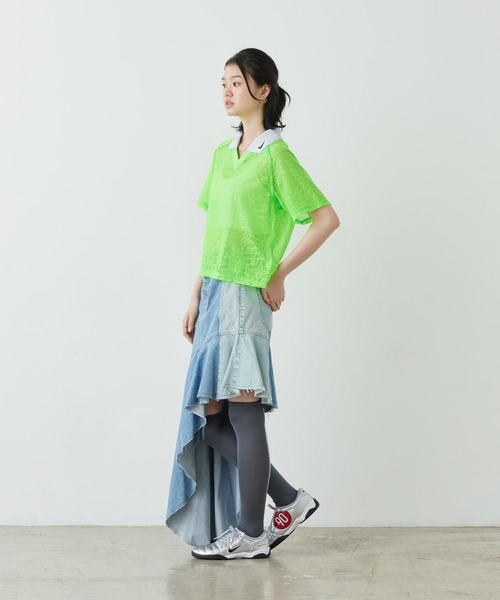 NIKE(ナイキ)の「ナイキ トータル 90 ウィメンズシューズ / Nike Total 90 Women's Shoes IM7595-001 Metallic Silver(スニーカー・レディース・シルバー・25.5/25/24.5/23/22.5/23.5/22/24/26)」の3枚目の写真