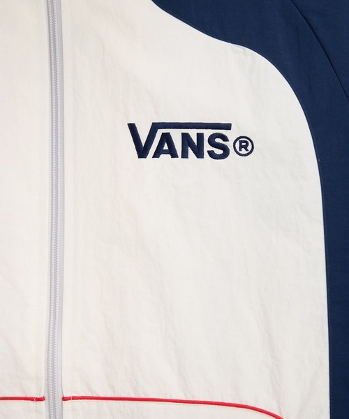 VANS(バンズ)の「PITCH TO STREET ウーブントラックジャケット / TDC WOVEN TRACK JACKET BLANC D VN000X6DJVY1(その他アウター・メンズ・ホワイト×ネイビー・LARGE/MEDIUM)」の4枚目の写真