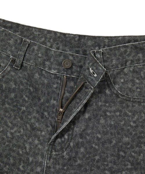 thisisneverthat(ディスイズネバーザット)の「Relaxed Painter Short(その他パンツ・メンズ・ブラウン/レオパード/ホワイト・L/M/S/XL)」の15枚目の写真