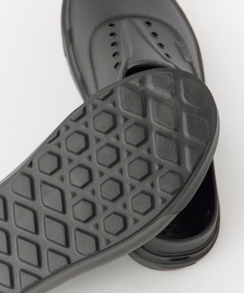 VANS（バンズ）の「VANS/ヴァンズ Authentic Foam Mule オーセンティック フォーム ミュール 2026年春夏（サンダル・メンズ・ブラック/グレー・8/9/10）」の4枚目の写真