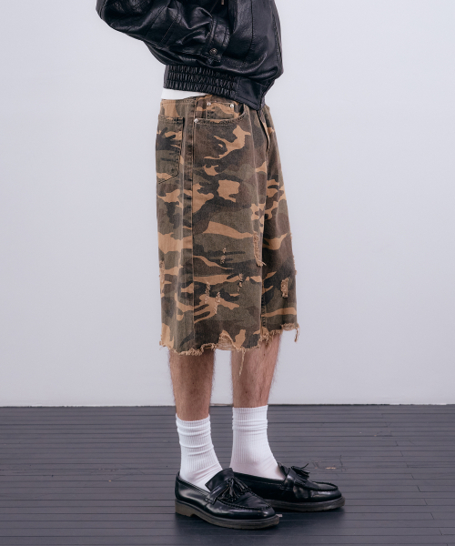 NUAKLE(ヌアクル)の「(m) ダメージカモバermudaショーツ_カーキベージュ(その他パンツ・メンズ・その他・1/2/3)」の3枚目の写真