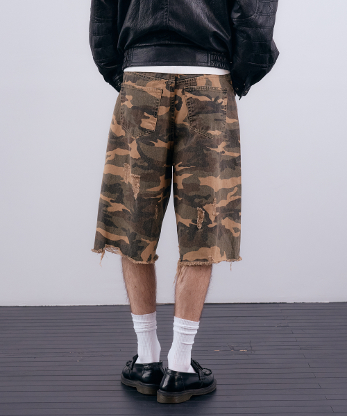 NUAKLE(ヌアクル)の「(m) ダメージカモバermudaショーツ_カーキベージュ(その他パンツ・メンズ・その他・1/2/3)」の4枚目の写真