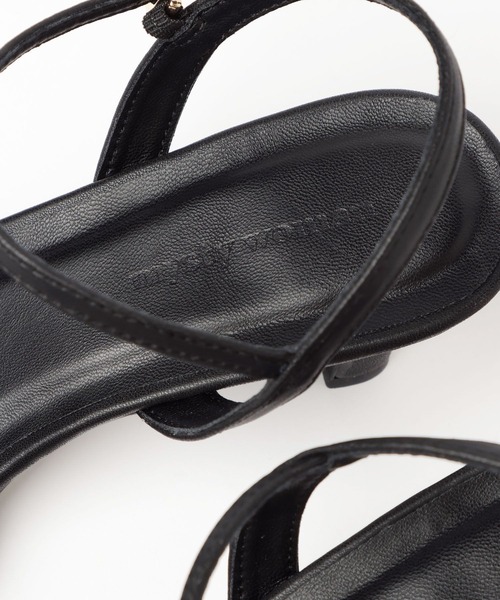 mysty woman(ミスティウーマン)の「リュクスラインヒールサンダル 664981(サンダル・レディース・ブラック/オフホワイト・MEDIUM/LARGE)」の9枚目の写真