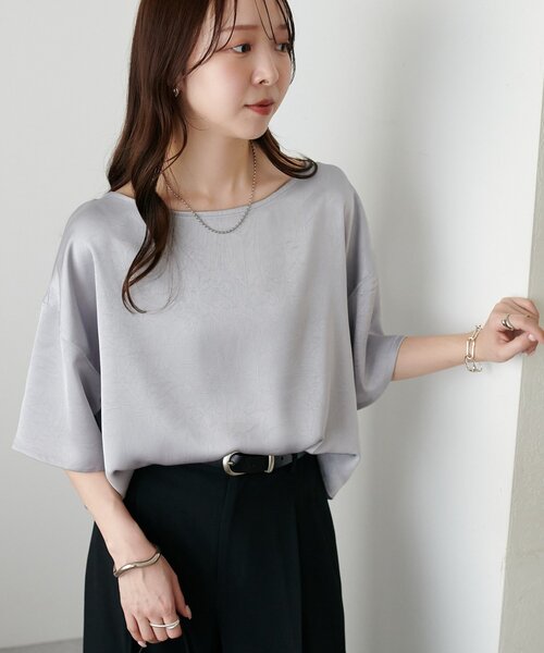 DISCOAT（ディスコート）の「【WEB限定】シワ加工サテン半袖プルオーバー（Tシャツ/カットソー・レディース・ライトグレー/アイボリー/ピンク・MEDIUM）」の18枚目の写真