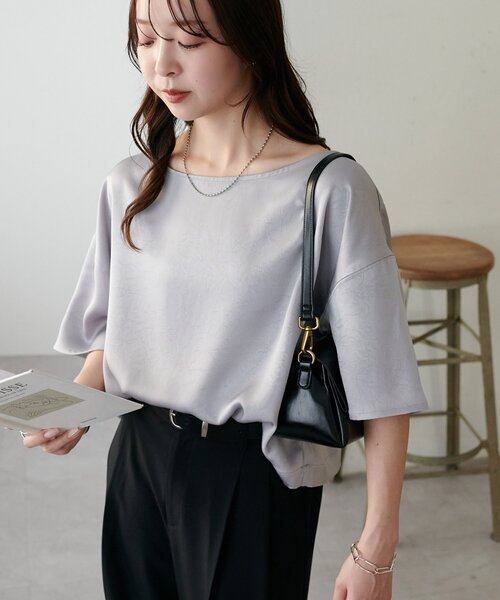 DISCOAT（ディスコート）の「【WEB限定】シワ加工サテン半袖プルオーバー（Tシャツ/カットソー・レディース・ライトグレー/アイボリー/ピンク・MEDIUM）」の19枚目の写真