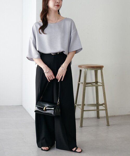 DISCOAT（ディスコート）の「【WEB限定】シワ加工サテン半袖プルオーバー（Tシャツ/カットソー・レディース・ライトグレー/アイボリー/ピンク・MEDIUM）」の20枚目の写真