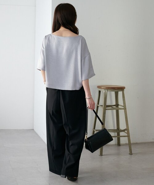DISCOAT（ディスコート）の「【WEB限定】シワ加工サテン半袖プルオーバー（Tシャツ/カットソー・レディース・ライトグレー/アイボリー/ピンク・MEDIUM）」の22枚目の写真