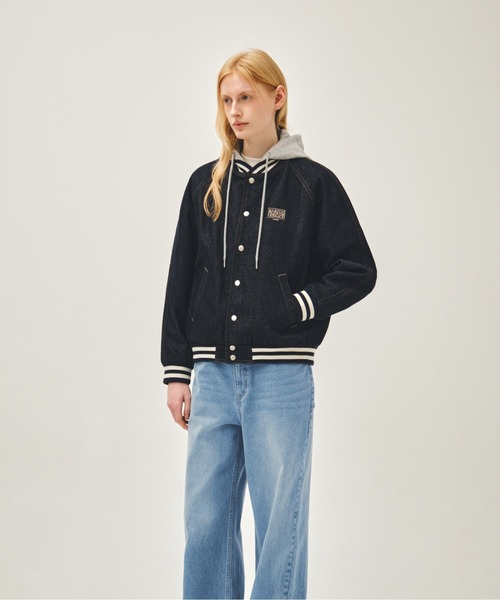 MARITHE + FRANCOIS GIRBAUD（マリテフランソワジルボー）の「CLASSIC LOGO RAGLAN DENIM VARSITY JACKET（デニムジャケット・レディース・ライトブルー/インディゴブルー・X-LARGE/LARGE/MEDIUM/SMALL）」の8枚目の写真