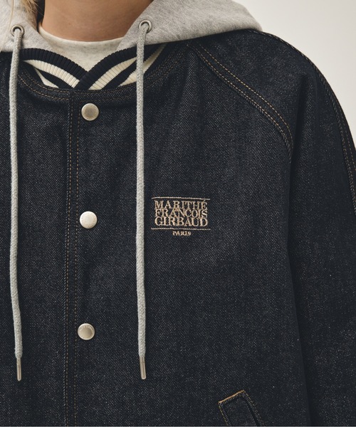 MARITHE + FRANCOIS GIRBAUD（マリテフランソワジルボー）の「CLASSIC LOGO RAGLAN DENIM VARSITY JACKET（デニムジャケット・レディース・ライトブルー/インディゴブルー・X-LARGE/LARGE/MEDIUM/SMALL）」の10枚目の写真