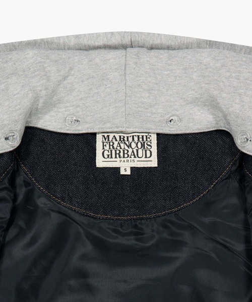 MARITHE + FRANCOIS GIRBAUD（マリテフランソワジルボー）の「CLASSIC LOGO RAGLAN DENIM VARSITY JACKET（デニムジャケット・レディース・ライトブルー/インディゴブルー・X-LARGE/LARGE/MEDIUM/SMALL）」の18枚目の写真
