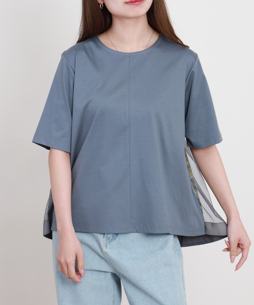 BRODIAEA(ブローディア)の「BRODIAEA バック切替えフラワー×チュール半袖Tシャツ 日本製(Tシャツ/カットソー・レディース・グレー/イエロー/ネイビー・40)」の4枚目の写真