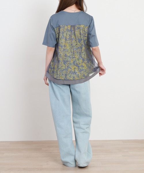 BRODIAEA(ブローディア)の「BRODIAEA バック切替えフラワー×チュール半袖Tシャツ 日本製(Tシャツ/カットソー・レディース・グレー/イエロー/ネイビー・40)」の10枚目の写真