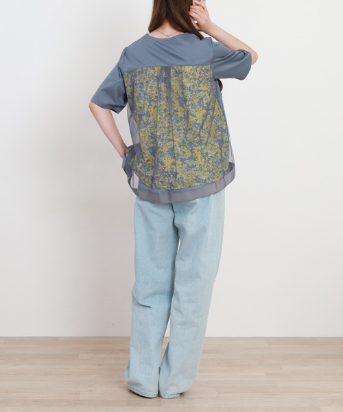 BRODIAEA(ブローディア)の「BRODIAEA バック切替えフラワー×チュール半袖Tシャツ 日本製(Tシャツ/カットソー・レディース・グレー/イエロー/ネイビー・40)」の11枚目の写真