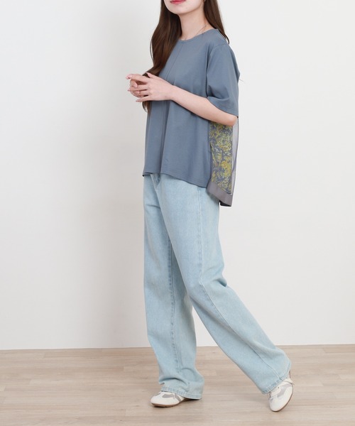 BRODIAEA(ブローディア)の「BRODIAEA バック切替えフラワー×チュール半袖Tシャツ 日本製(Tシャツ/カットソー・レディース・グレー/イエロー/ネイビー・40)」の9枚目の写真
