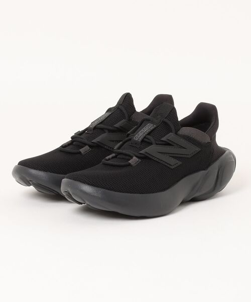 NEW BALANCE(ニューバランス)の「《New Balance》MCVRY(スニーカー・メンズ・ホワイト/ブラック・22.5cm/23.0cm/23.5cm/24.0cm/24.5cm/25.0cm/25.5cm/26.0cm/26.5cm/27.0cm/27.5cm/28.0cm)」の2枚目の写真